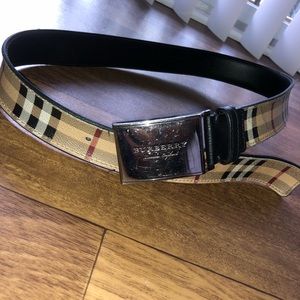 Burberry belt